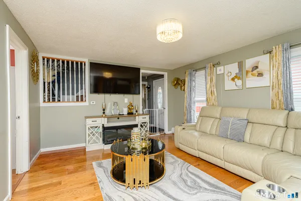 $339,900 | 78 Roath Street, Norwich, CT 06360
