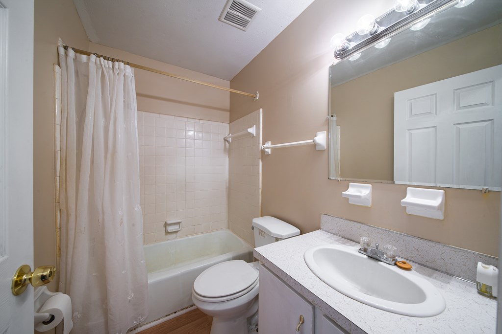 6251 Rockefeller Drive Columbus, GA 31909 - Photo 12 of 16 Bath 2