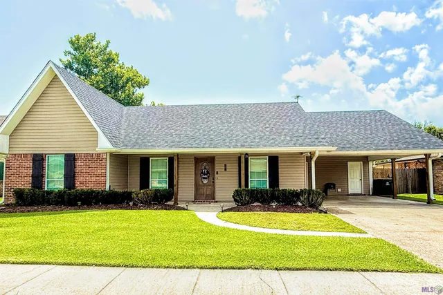 $249,900 | 212 Aspen Drive, Houma, LA 70360