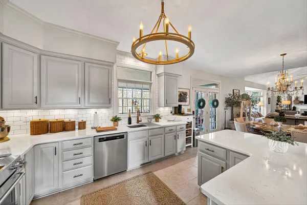 $759,000 | 3535 Windsor Oaks Circle Southwest, Roanoke, VA 24018