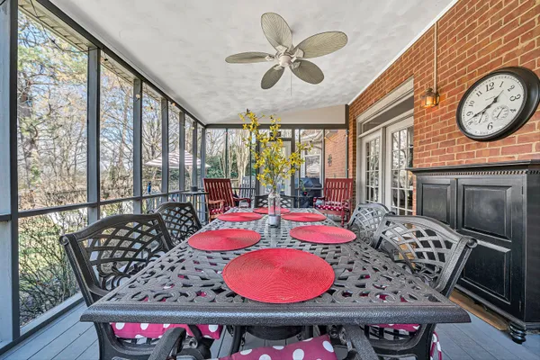 $759,000 | 3535 Windsor Oaks Circle Southwest, Roanoke, VA 24018