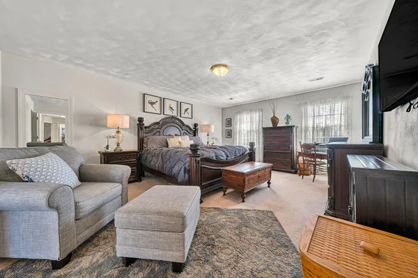 $759,000 | 3535 Windsor Oaks Circle Southwest, Roanoke, VA 24018