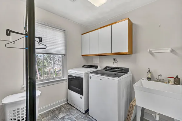 $759,000 | 3535 Windsor Oaks Circle Southwest, Roanoke, VA 24018