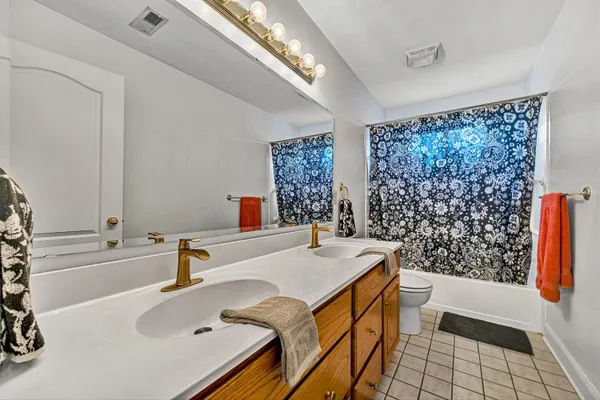 $759,000 | 3535 Windsor Oaks Circle Southwest, Roanoke, VA 24018