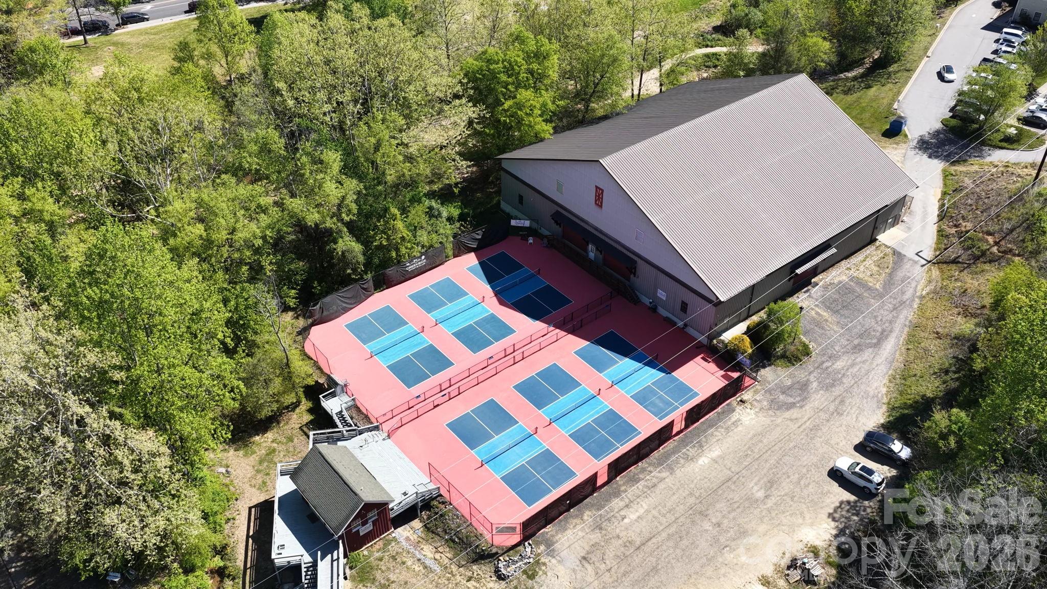 4 Fitzgerald Road Black Mountain, NC 28711 - Photo 39 of 43 an aerial view of a house with a yard