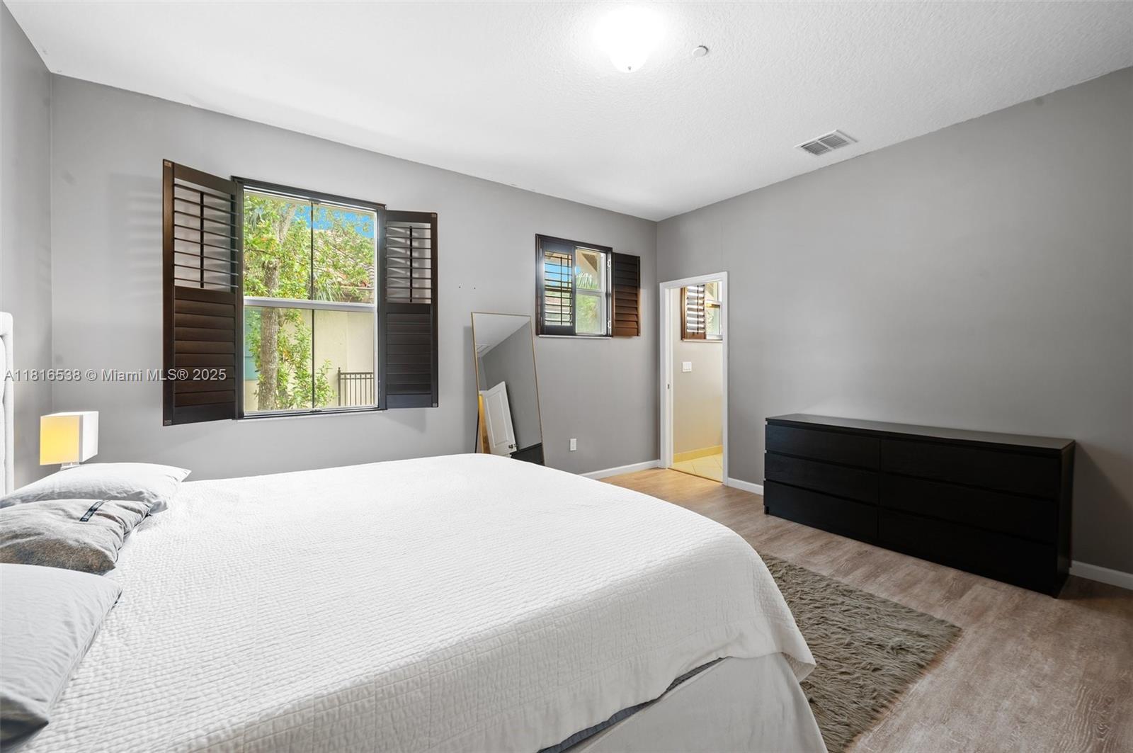 4164 Cascada Circle Cooper City, FL 33024 - Photo 14 of 32