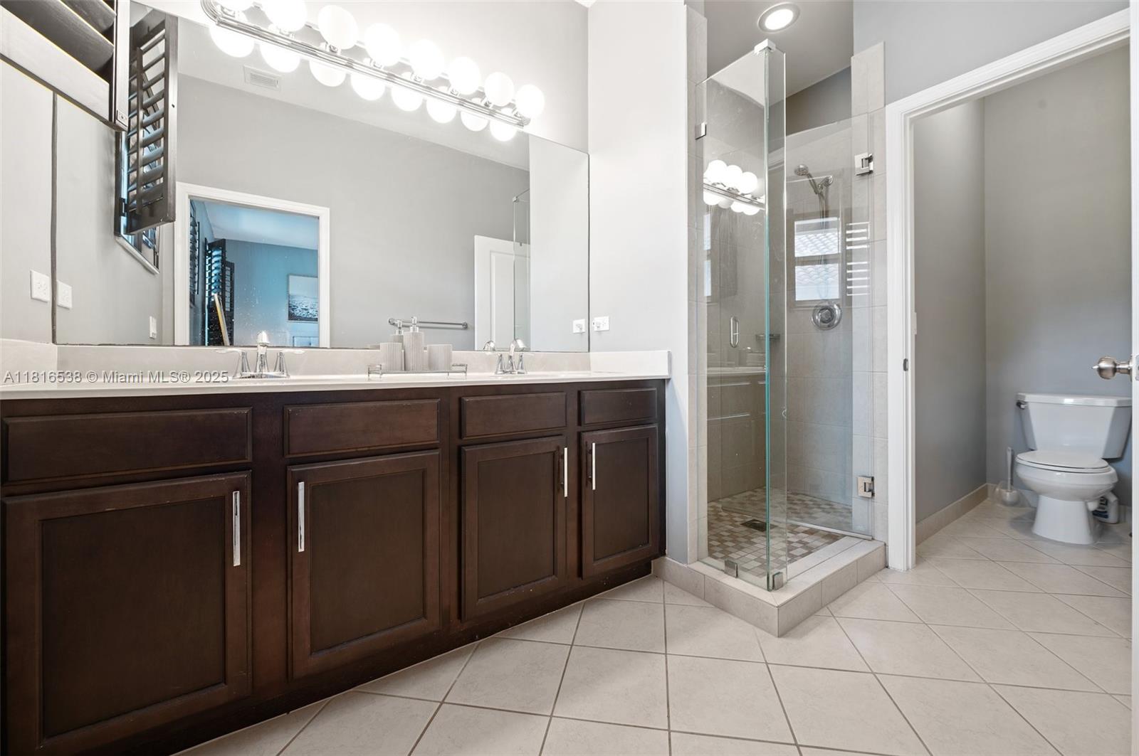 4164 Cascada Circle Cooper City, FL 33024 - Photo 16 of 32