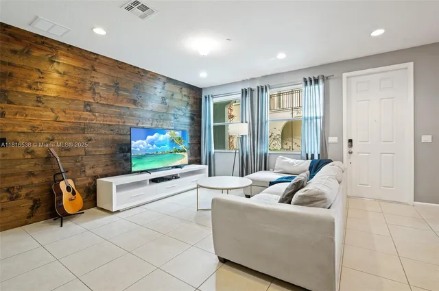 $615,000 | 4164 Cascada Circle, Cooper City, FL 33024