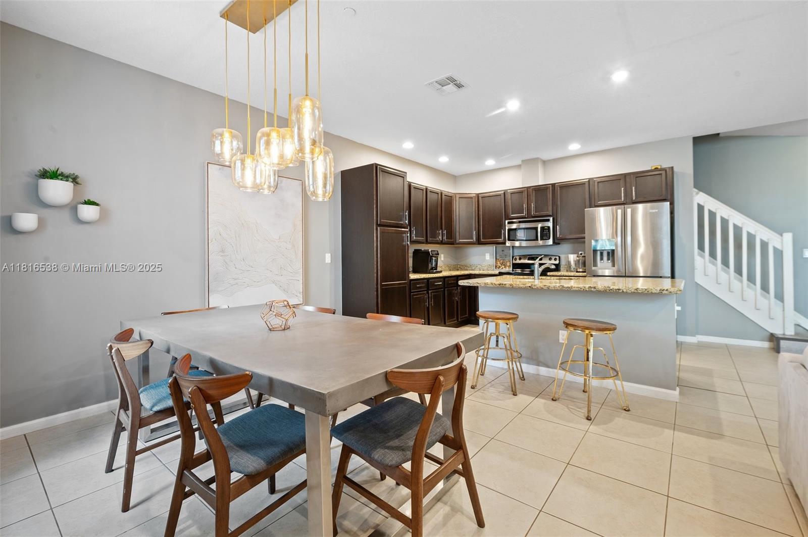 4164 Cascada Circle Cooper City, FL 33024 - Photo 8 of 32