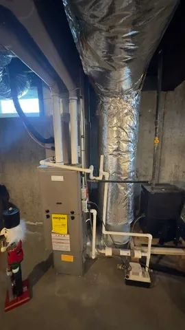 $1,800 | 315 Smithfield Avenue, Pawtucket, RI 02860