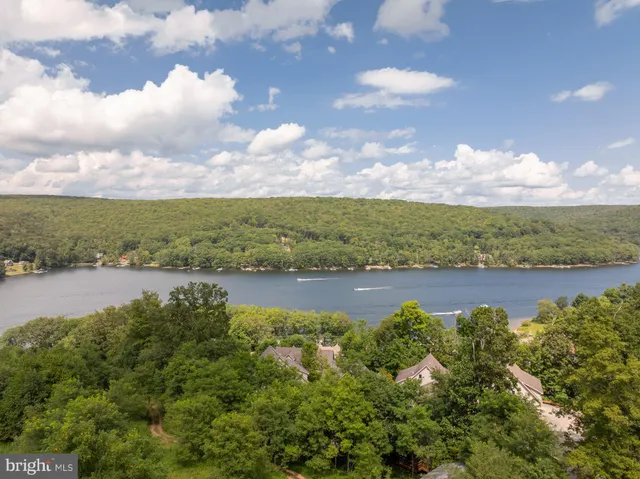 $875,000 | 139 Overlook Ridge Drive, Oakland, MD 21550