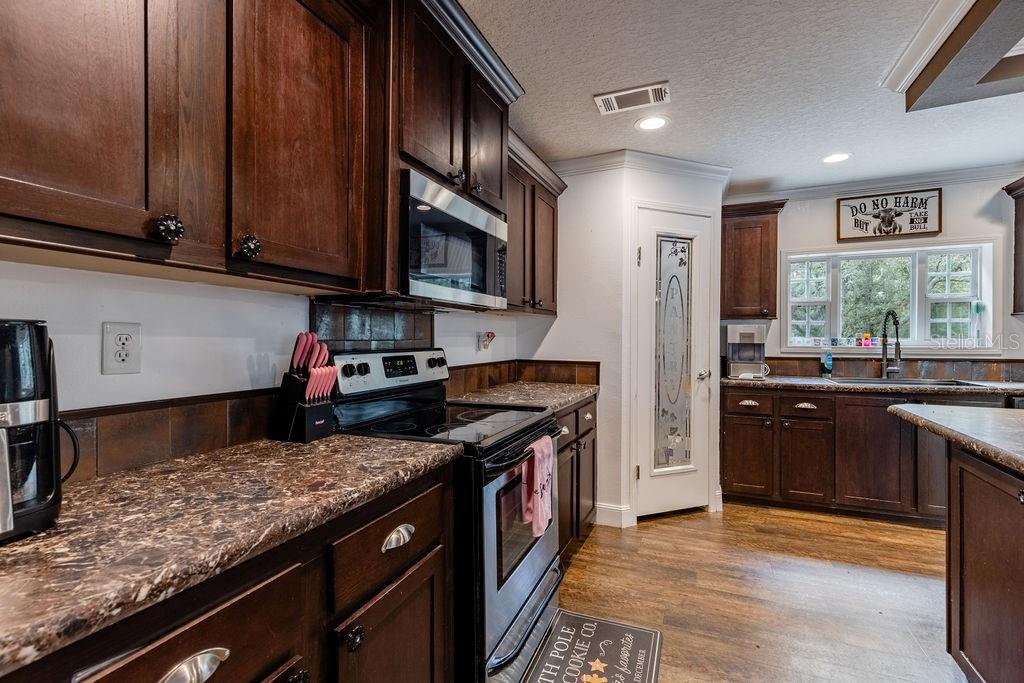 24821 Old Deer Road Paisley, FL 32767 - Photo 9 of 43