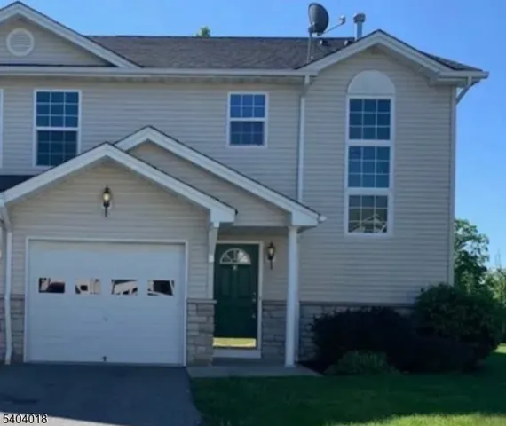 $2,600 | 8 Winding Way, Unit 8, Hamburg, NJ 07419