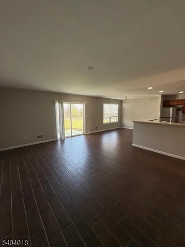 $2,600 | 8 Winding Way, Unit 8, Hamburg, NJ 07419