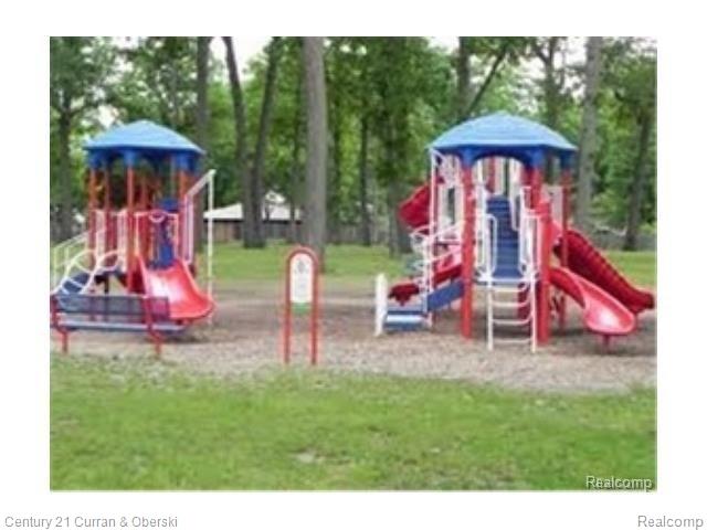 25040 Doxtator Street Dearborn, MI 48128 - Photo 24 of 27