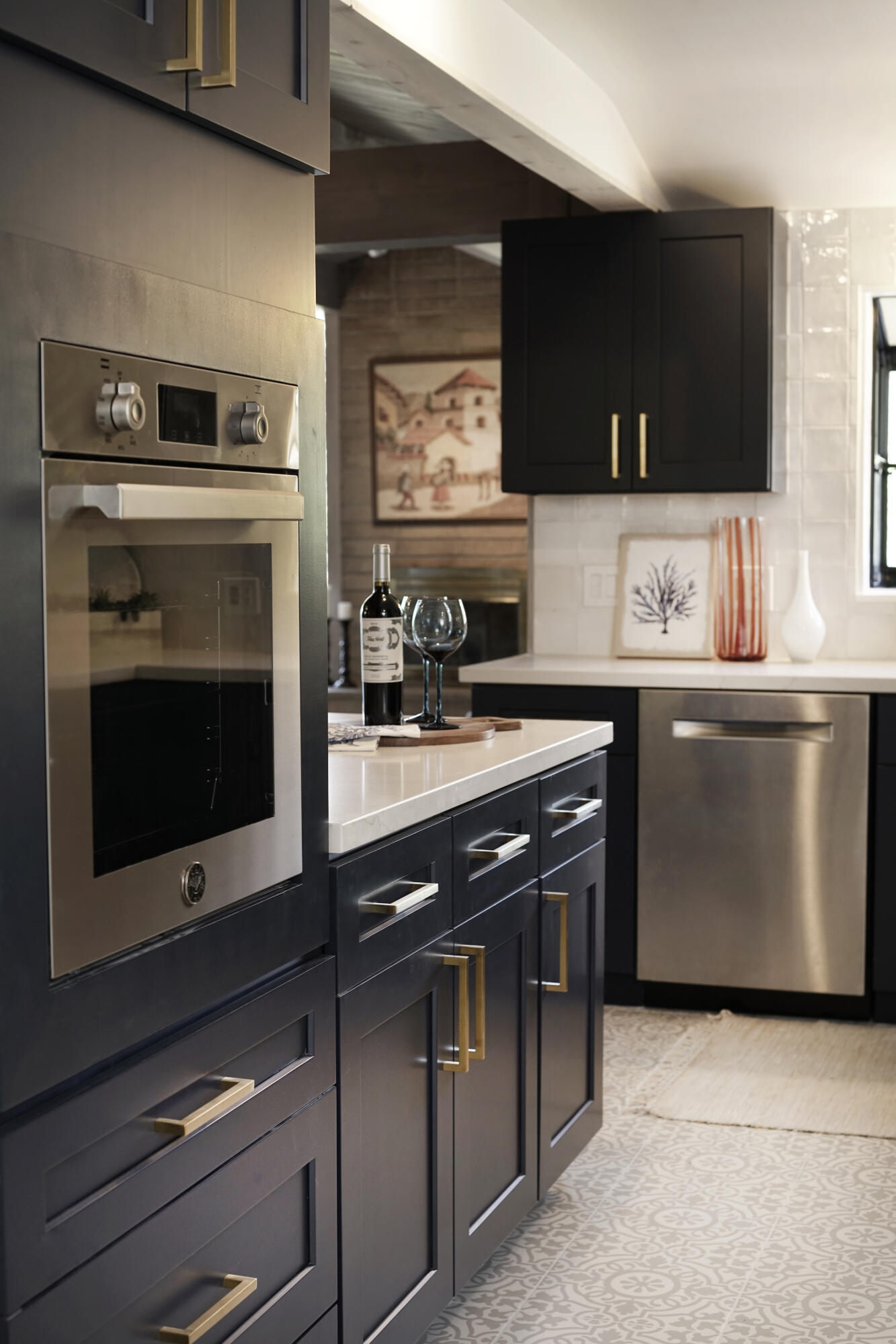 939 Mission Ridge Road Santa Barbara, CA 93103 - Photo 10 of 24 a kitchen with a stove and a microwave