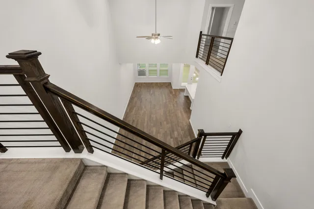 a view of an empty walk in closet