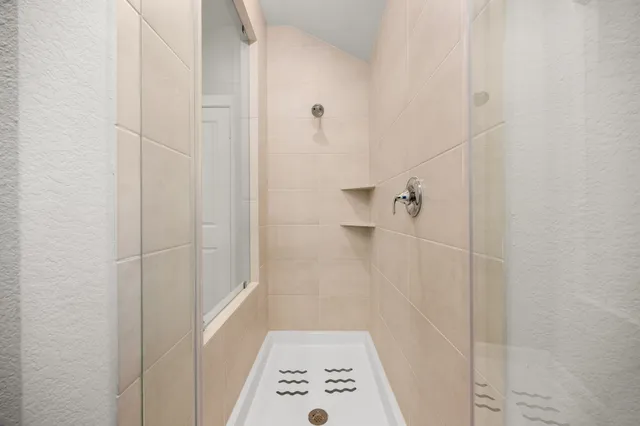 $429,934 | 6570 Scarlet Pond Lane, Fulshear, TX 77441