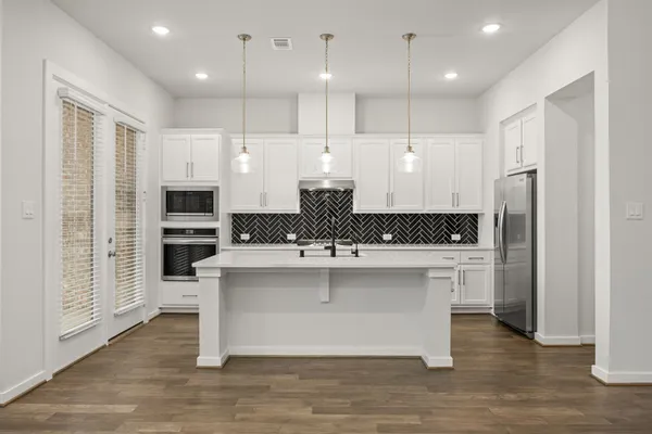 $419,883 | 6570 Scarlet Pond Lane, Fulshear, TX 77441