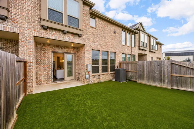 $429,934 | 6570 Scarlet Pond Lane, Fulshear, TX 77441