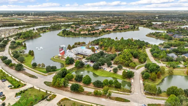 $419,883 | 6570 Scarlet Pond Lane, Fulshear, TX 77441