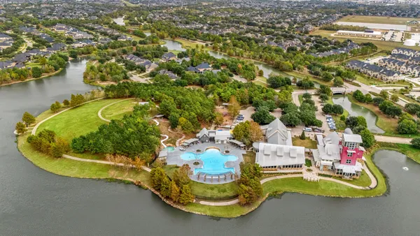 $419,883 | 6570 Scarlet Pond Lane, Fulshear, TX 77441