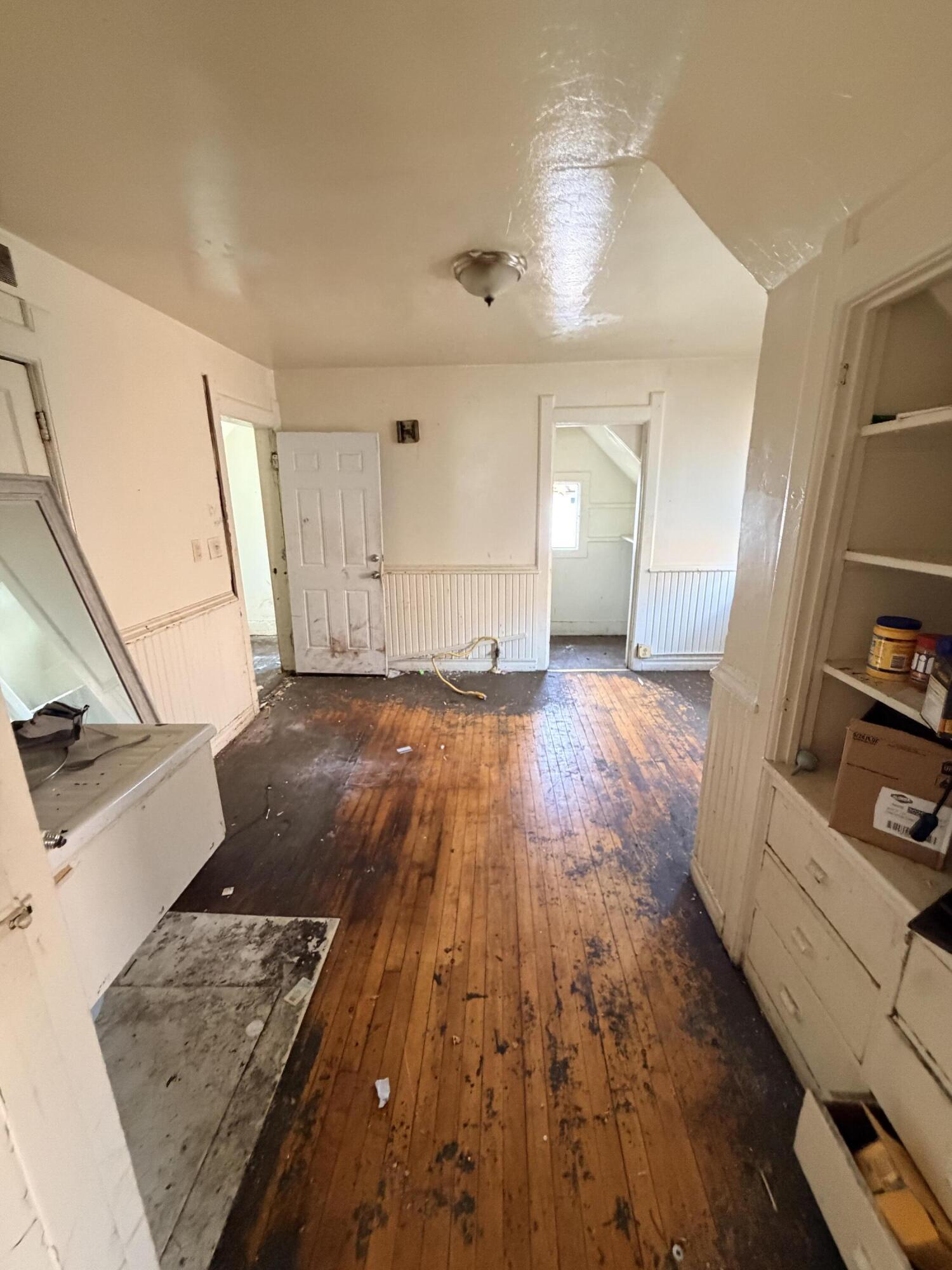 1304 West Ring Street Milwaukee, WI 53206 - Photo 14 of 20 Upper Kitchen