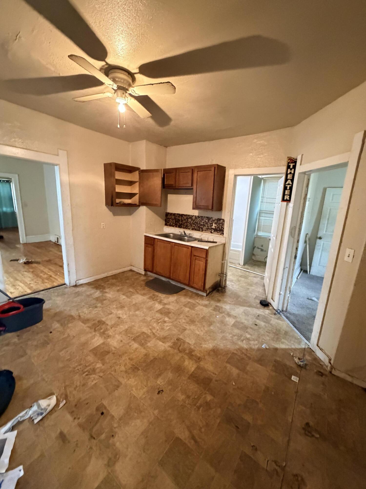 1304 West Ring Street Milwaukee, WI 53206 - Photo 5 of 20 Kitchen