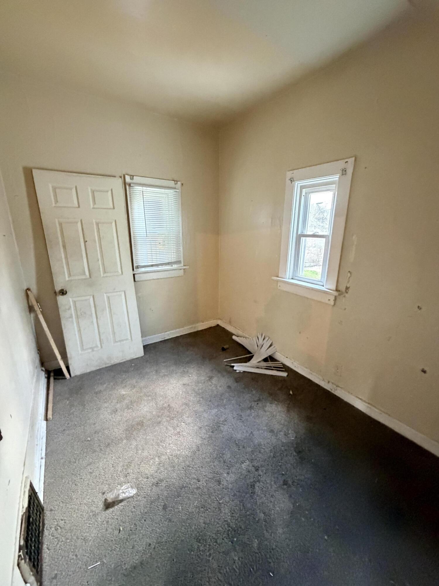 1304 West Ring Street Milwaukee, WI 53206 - Photo 9 of 20 Bedroom 3