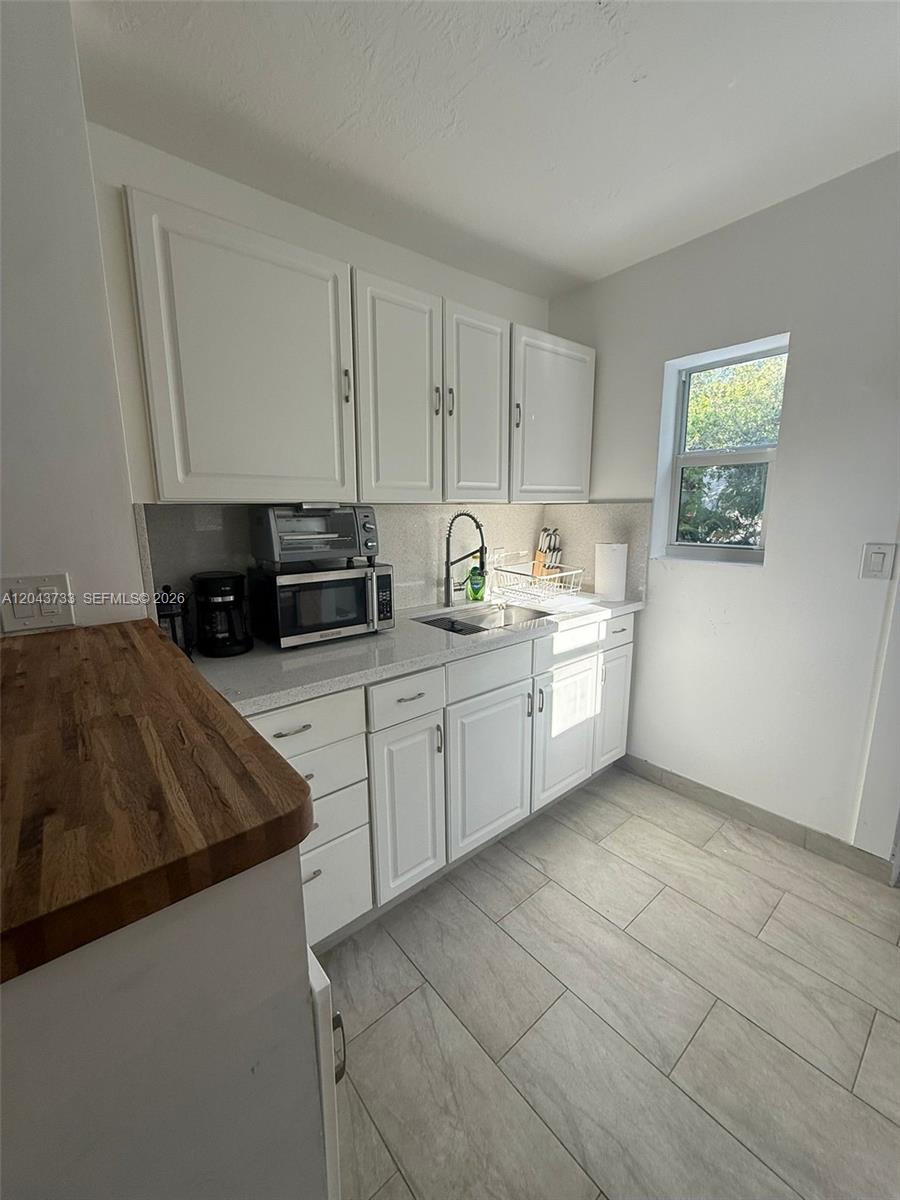 528 Northeast 70th Street, Unit TOP Miami, FL 33138 - Photo 14 of 19