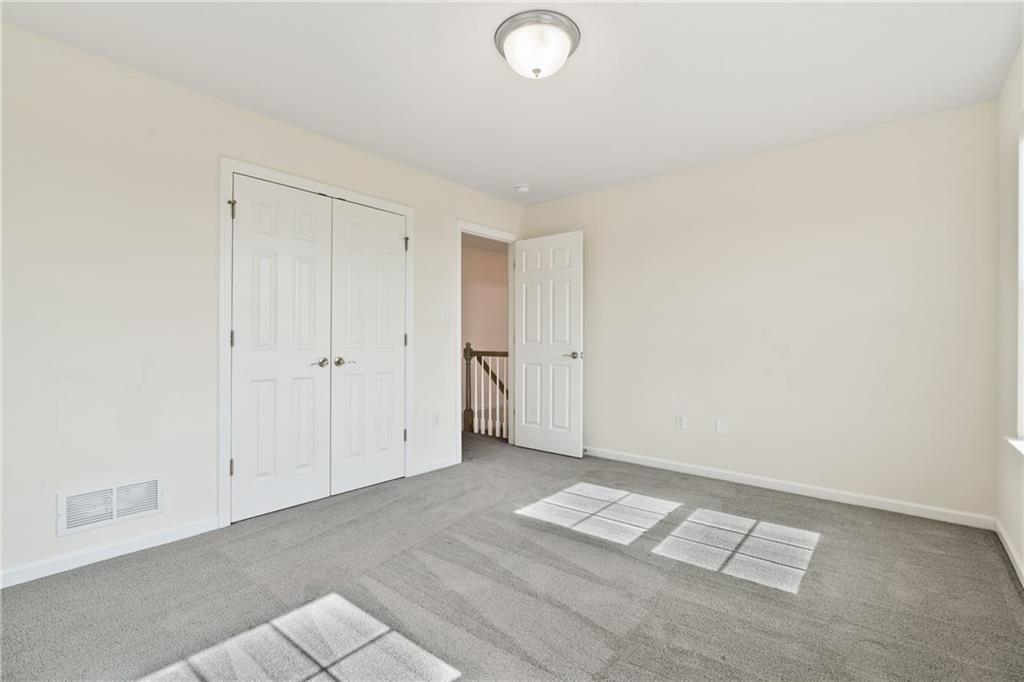 203 Southview Road Pittsburgh, PA 15237 - Photo 17 of 34 an empty room with white walls
