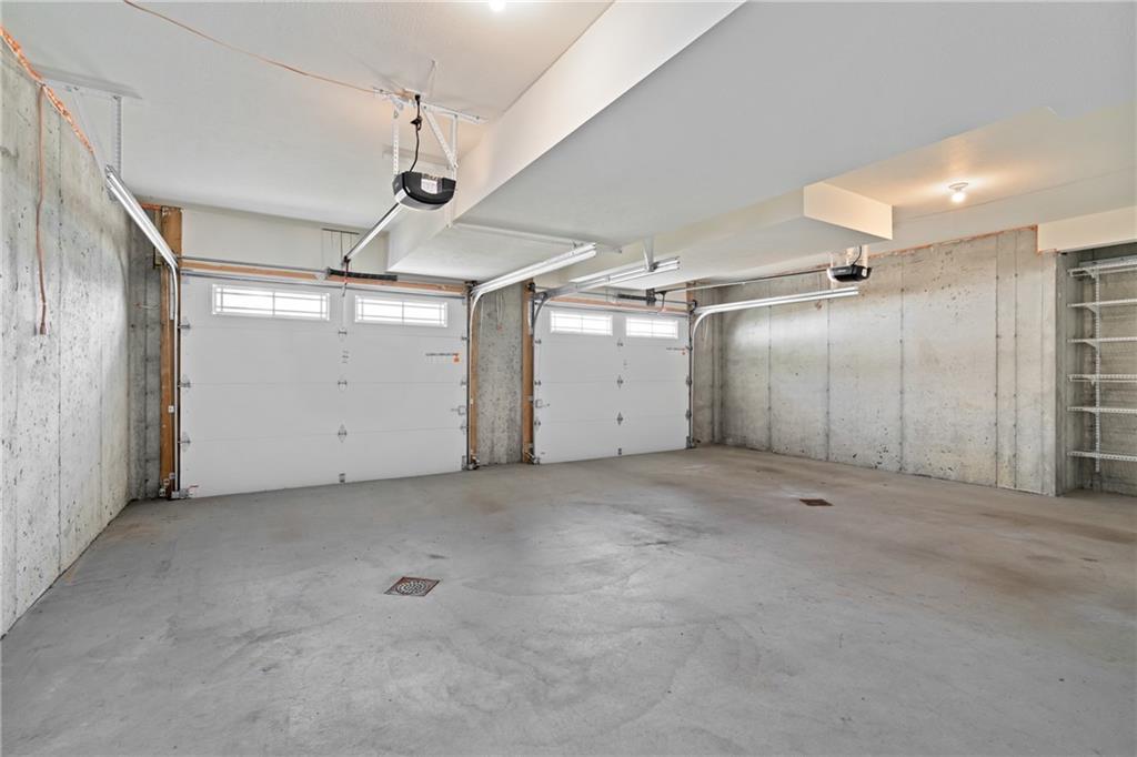 203 Southview Road Pittsburgh, PA 15237 - Photo 29 of 34 an empty room with windows