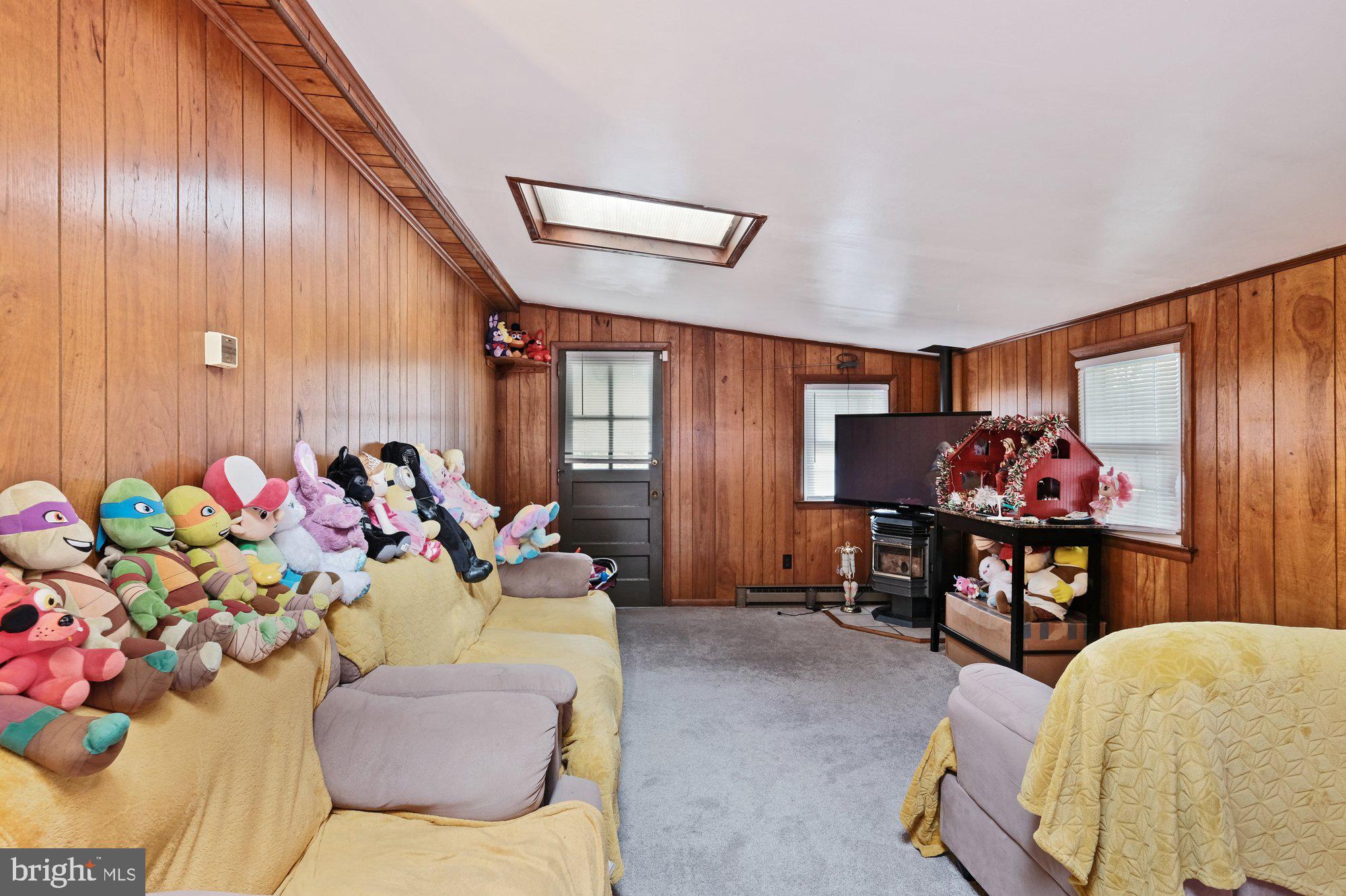 2014 Berkley Road Norristown, PA 19403 - Photo 12 of 25 Gallery Image 12
