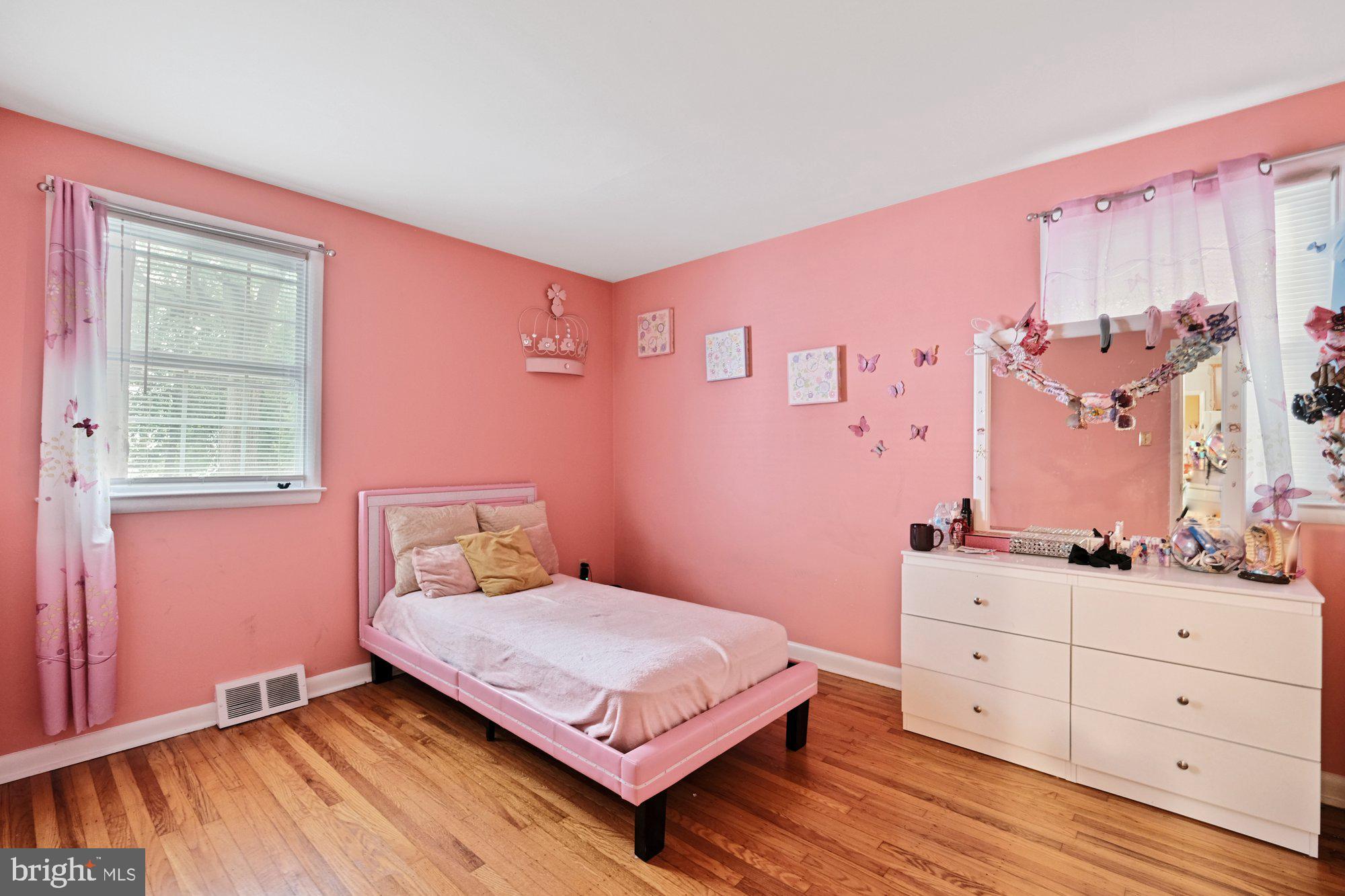 2014 Berkley Road Norristown, PA 19403 - Photo 16 of 25 Gallery Image 16
