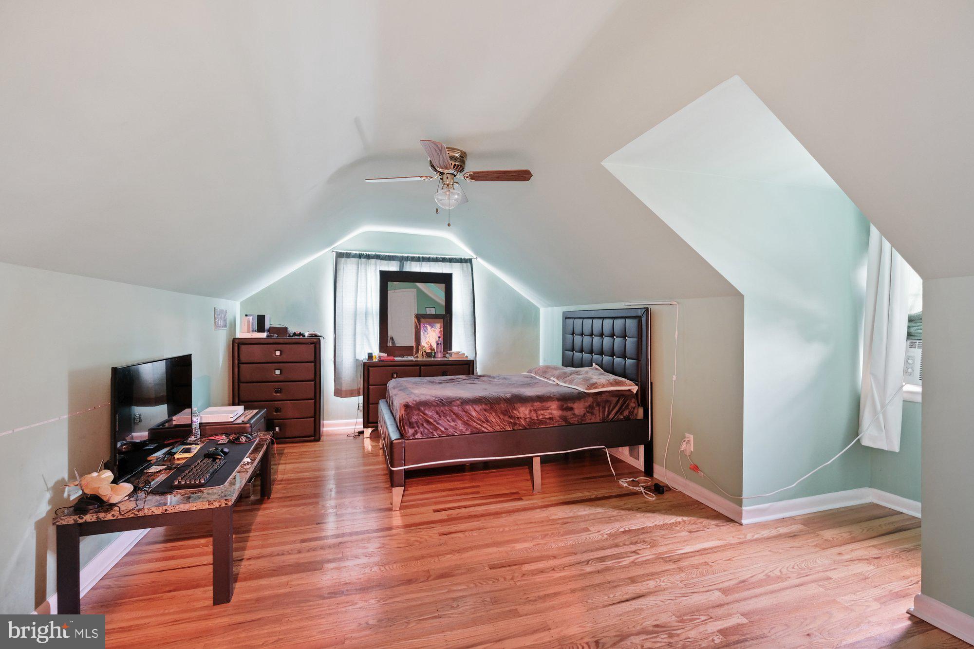 2014 Berkley Road Norristown, PA 19403 - Photo 21 of 25 Gallery Image 21