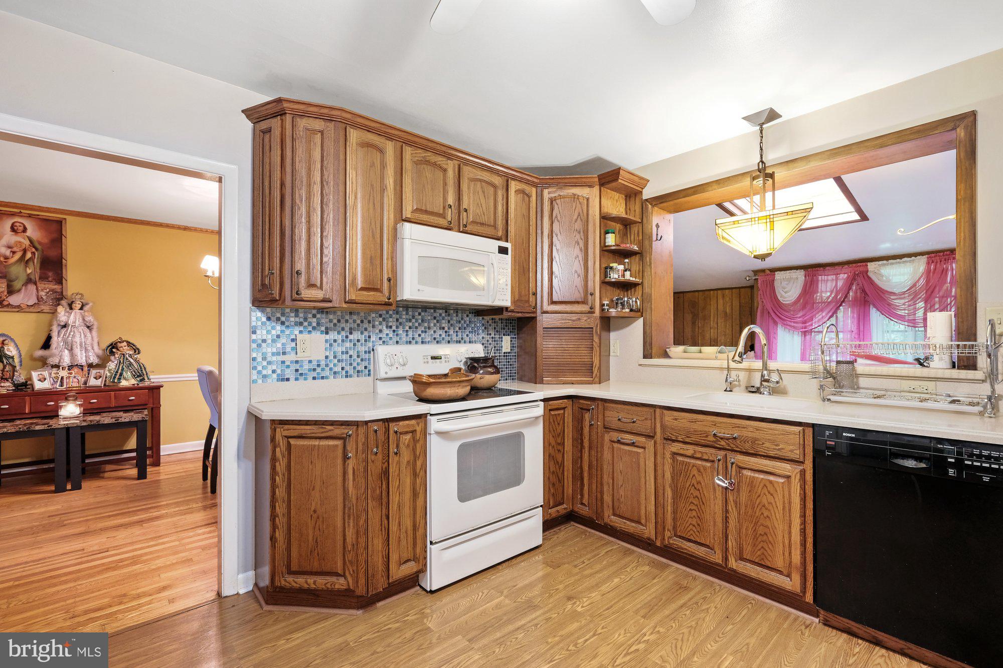 2014 Berkley Road Norristown, PA 19403 - Photo 8 of 25 Gallery Image 8