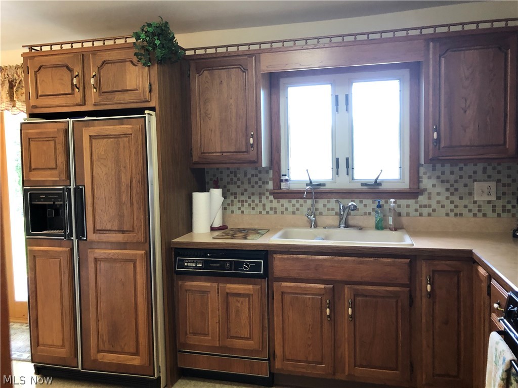 2173 Howland Wilson Road Northeast Warren, OH 44484 - Photo 10 of 26 Gallery Image 10