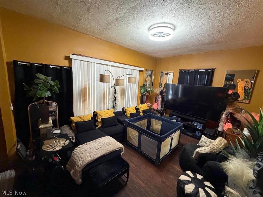 4328 Riverside Avenue Cleveland, OH 44102 - Photo 19 of 23 Gallery Image 19