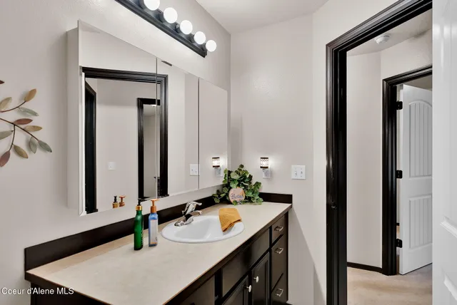 $740,000 | 32948 North 16th Avenue, Spirit Lake, ID 83869