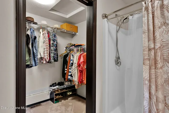 $740,000 | 32948 North 16th Avenue, Spirit Lake, ID 83869