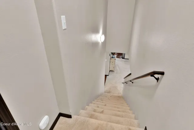 $740,000 | 32948 North 16th Avenue, Spirit Lake, ID 83869