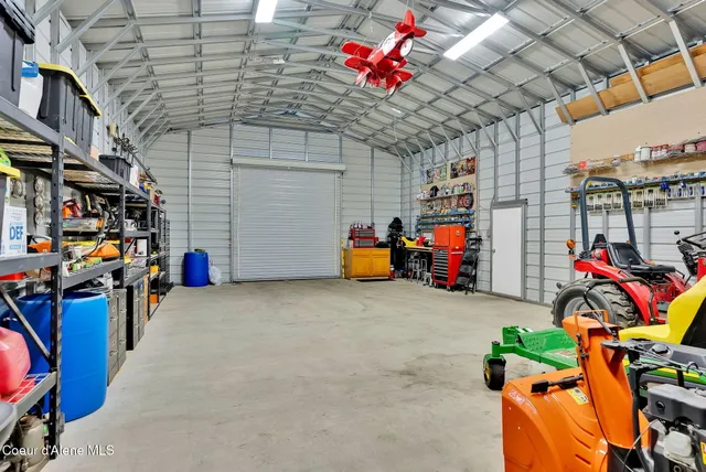 $740,000 | 32948 North 16th Avenue, Spirit Lake, ID 83869