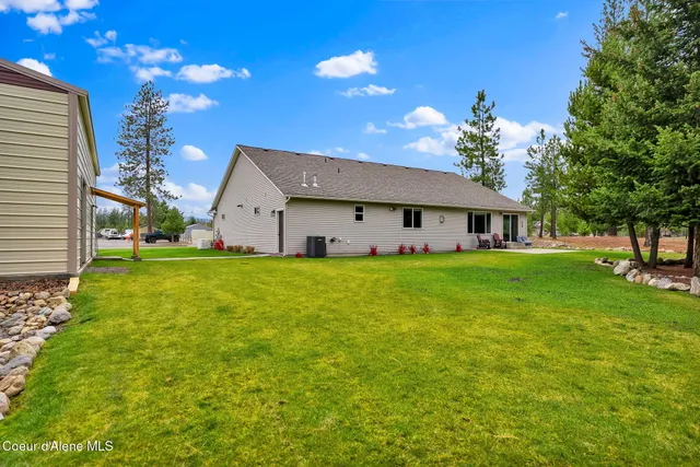 $740,000 | 32948 North 16th Avenue, Spirit Lake, ID 83869
