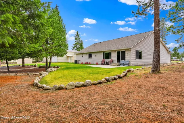 $740,000 | 32948 North 16th Avenue, Spirit Lake, ID 83869