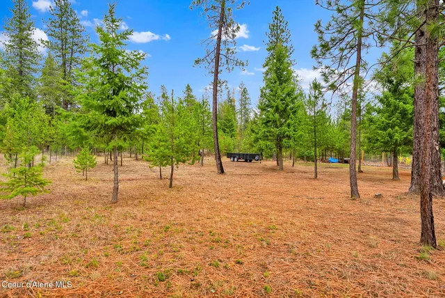 $740,000 | 32948 North 16th Avenue, Spirit Lake, ID 83869