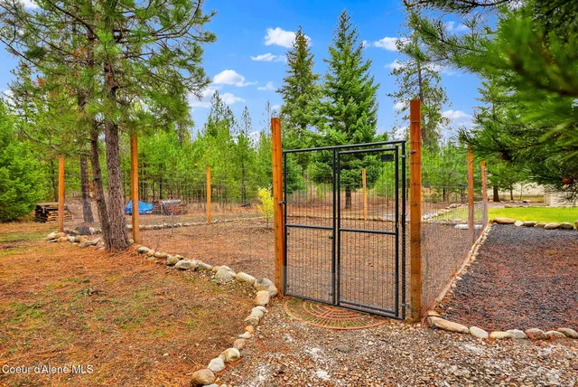 $740,000 | 32948 North 16th Avenue, Spirit Lake, ID 83869