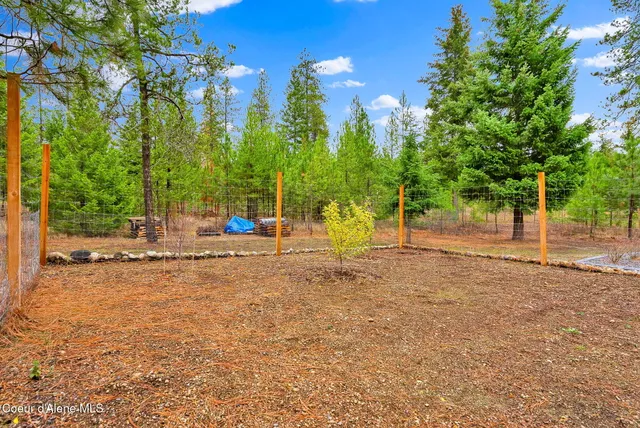 $740,000 | 32948 North 16th Avenue, Spirit Lake, ID 83869