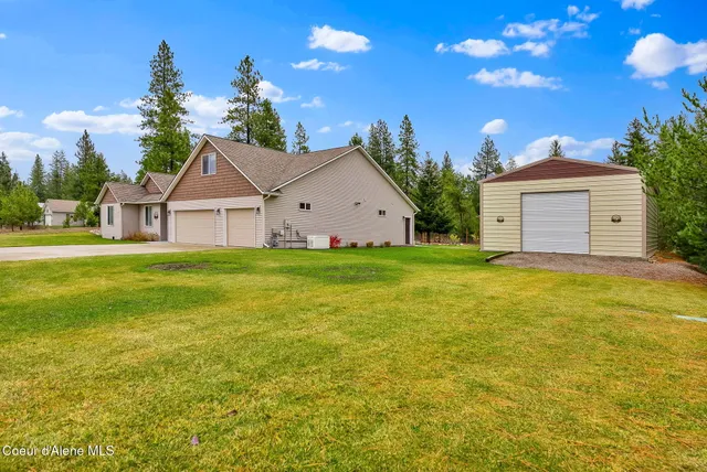 $740,000 | 32948 North 16th Avenue, Spirit Lake, ID 83869