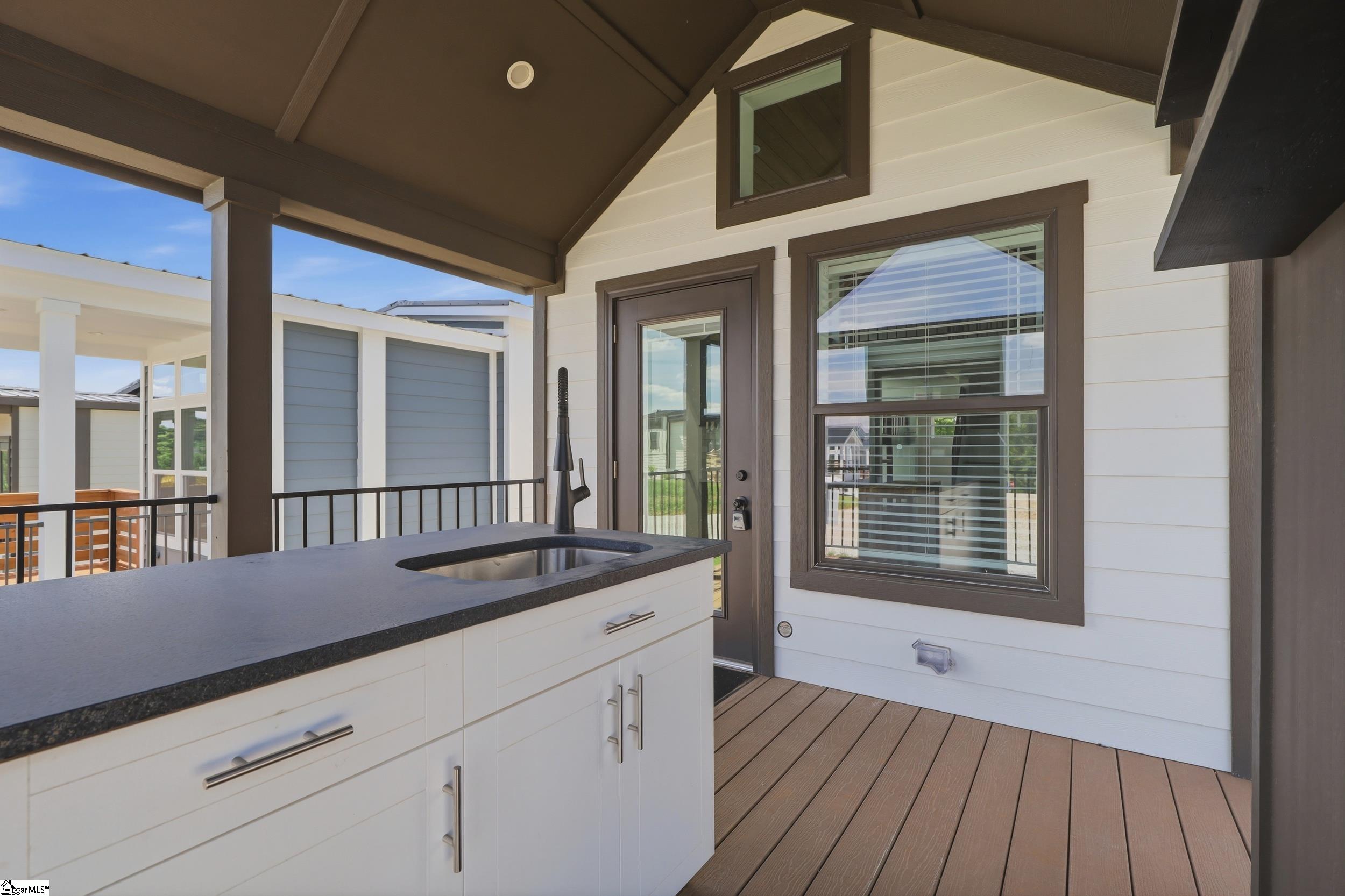 714 Memphis Road Taylors, SC 29687 - Photo 2 of 15 Gallery Image 2