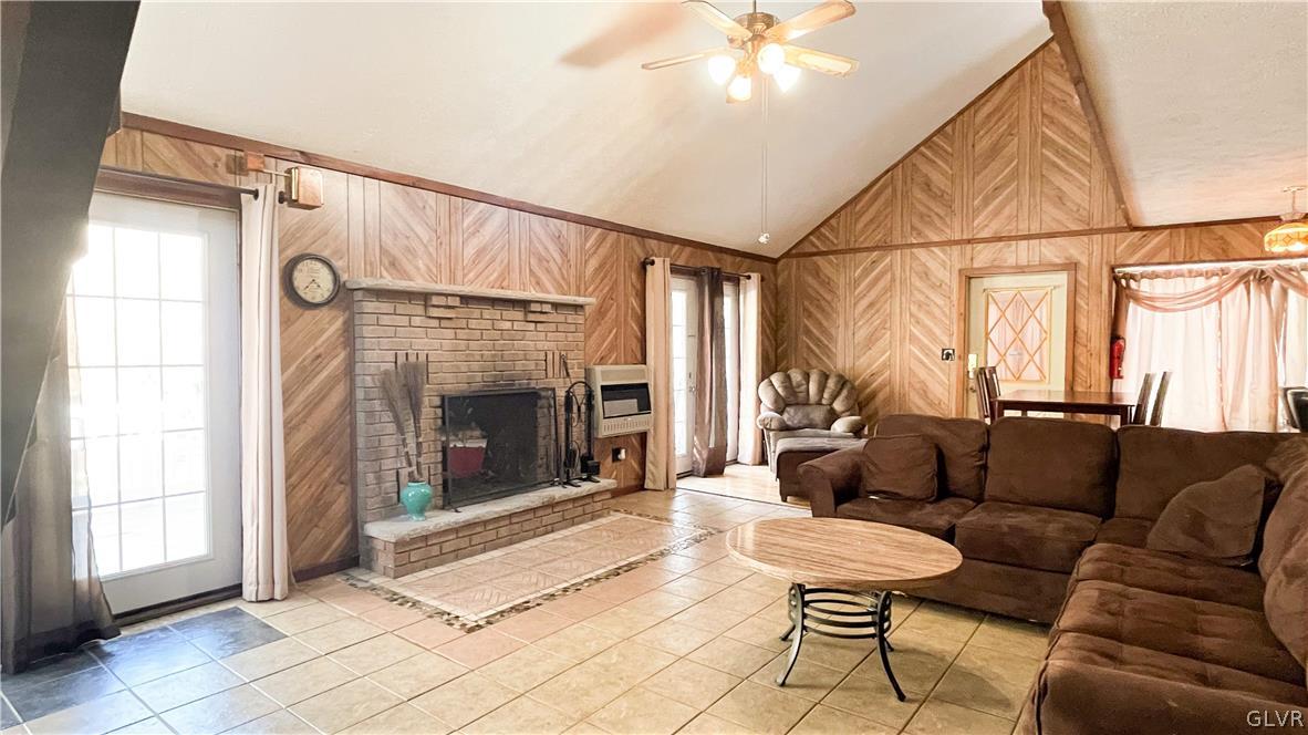 3113 Delaware Circle Bushkill, PA 18324 - Photo 8 of 44 Gallery Image 8